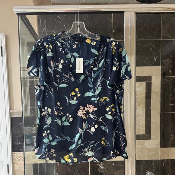 Banana Republic Tops - Banana Republic Navy Floral V-Neck Blouse